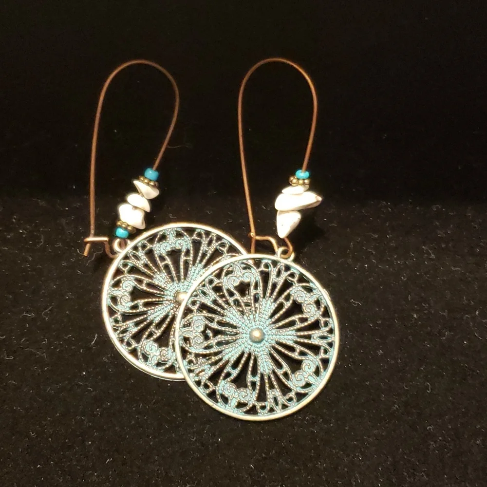 Aztec style/Boho style earrings - Picture 2 of 2